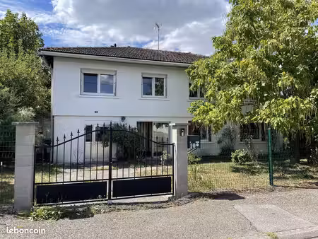maison 7 pièces 180 m²