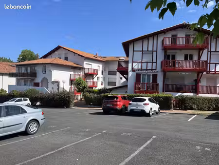 hendaye plage –studio tbe à 150m de la mer – aucun travaux