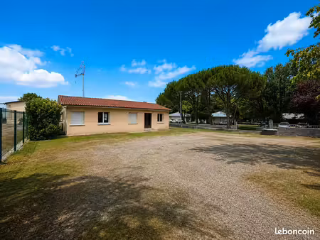 local commercial 95 m² pau