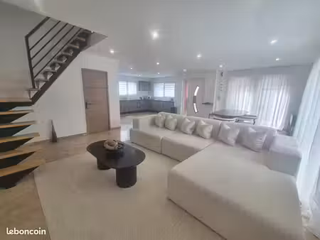 maison 4 pièces 120 m²