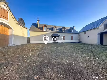 maison 6 pièces 247 m²