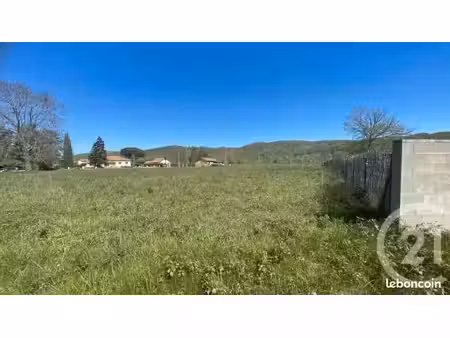 terrain 1 352 m² galan