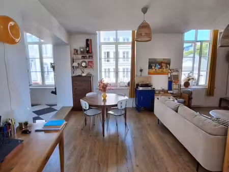 triplex 4 pièces 90 m²