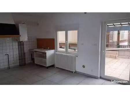 quartier calme  grand appartement 2 pièces