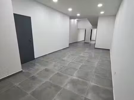 local commercial 120m2