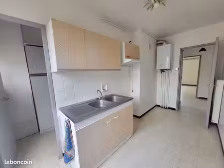 appartement t3 60m² balcon parking cave