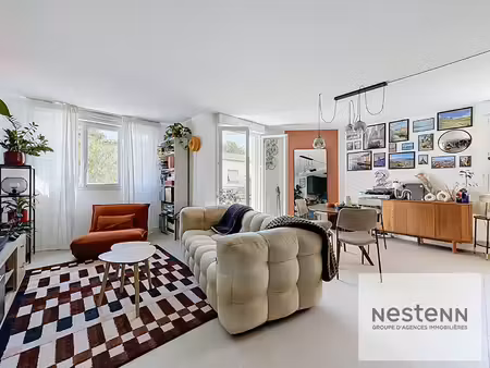 a vendre appartement t2 de 55 m² entièrement rénové  avec balcon et garage à montpellier