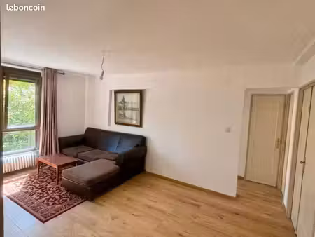 appartement 4 pièces – 72 m² – 3 chambres – 75 000