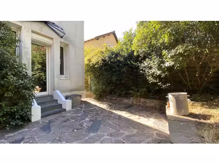 appartement triplex avec jardin commun
