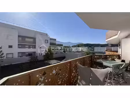 t2 récent 43 m² avec balcon 9 4 m² + parking sous-sol
