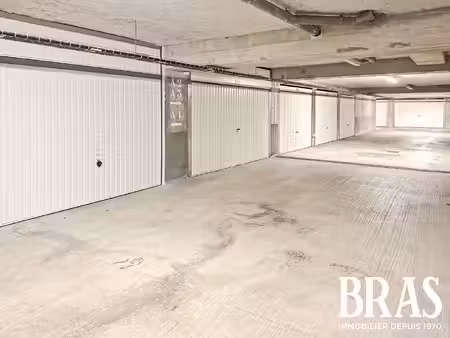 les sables d olonne  garage à la chaume