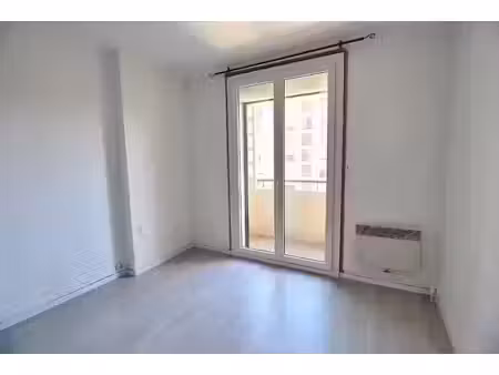 location appartement 1 pièce 22 m² à marseille 5ème (13005)  500 €