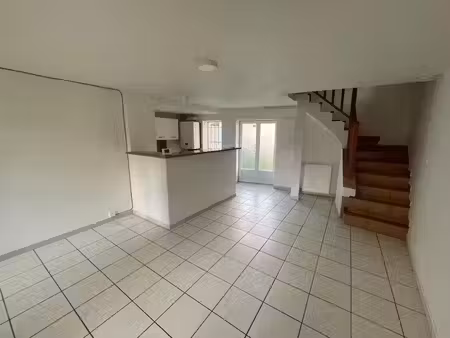 location maison 4 pièces 70.25 m² à chambry (77910)  950 €