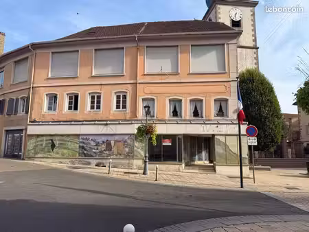 grand local commercial