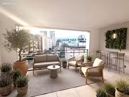 t4 de 112m2 dans résidence neuve - centre ville