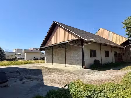 local artisanal / stockage arbin