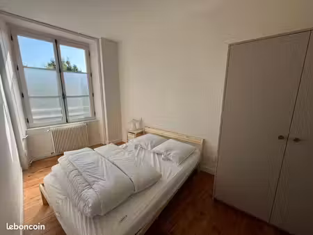 appartement 1 pièce 11 m²