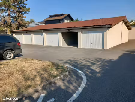 garage annecy proche lac