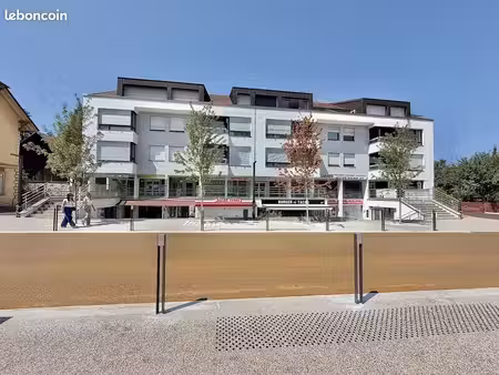appartement 3 pièces 84 m²