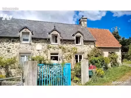 jolie maison en pierre