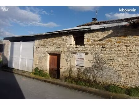 local divers 72 m² granzay gript