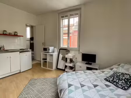 studio 1 pièce 20 m²