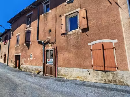 maison de village avec beau potentiel