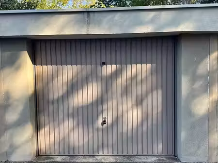 vend parking box fermé sécurisé – avignon / avenue de tarascon