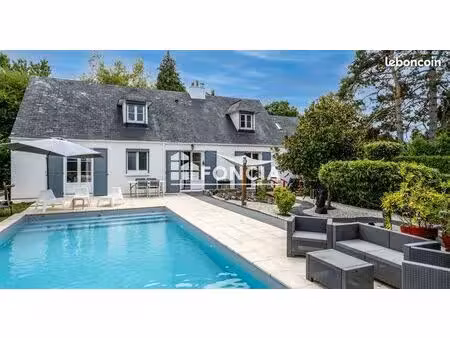 maison familiale avec piscine et espace indépendant