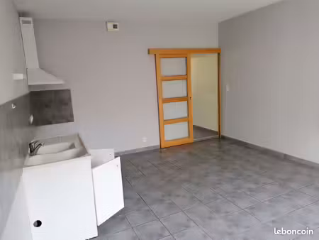 maison 107m² avec terrasse à saint hilaire des loges