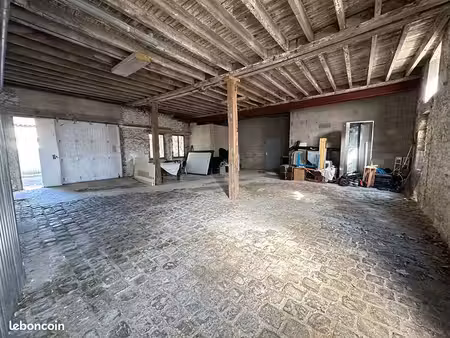 local 200 m² provins