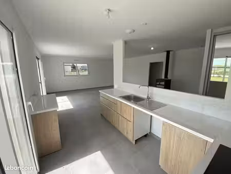 appartement 3 pièces 75 m² à citry
