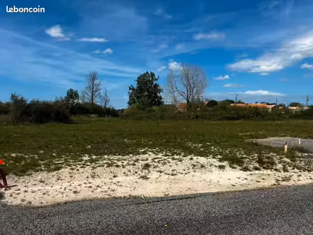 terrain 405 m² l aiguillon sur vie
