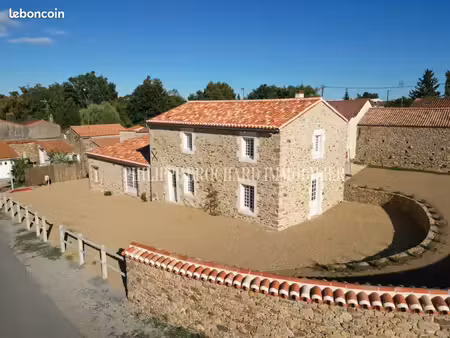 maison 4 pièces 155 m²