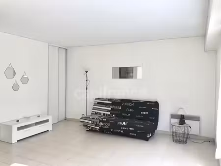 location meublée appartement 1 pièce 36 m² à cannes (06400)  790 €