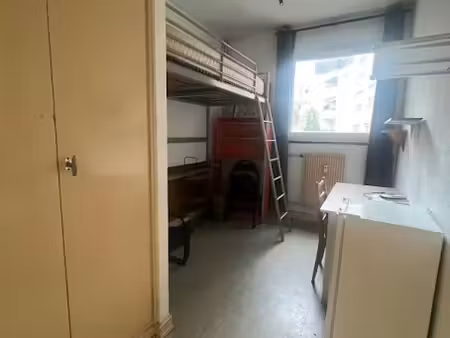 location meublée appartement 1 pièce 9 m² à strasbourg (67000)  375 €