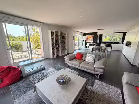 bayonne   quartier des arènes appartement attique d'exception