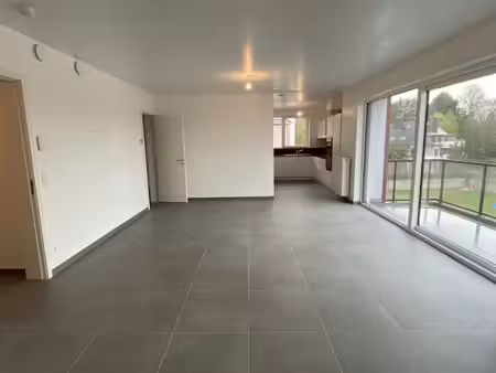 appartement à louer avec terrasse et 3 chambres   enghien (vbe55773)