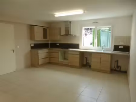 appartement de plain pied t2 70 m2