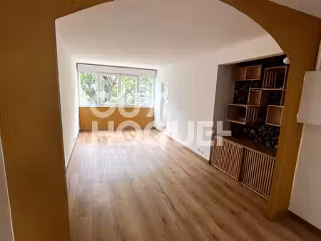 appartement 3 pièces avec parking - proche métro