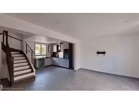 maison de ville - 5 chambres - proche toutes commodités