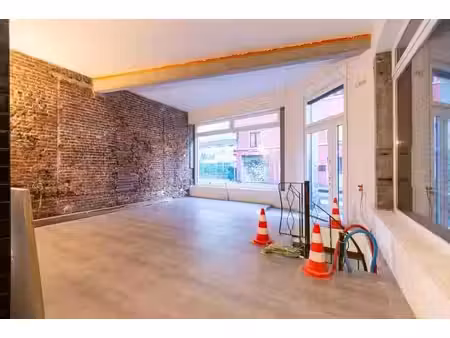 saint-gilles – espace commercial d’angle