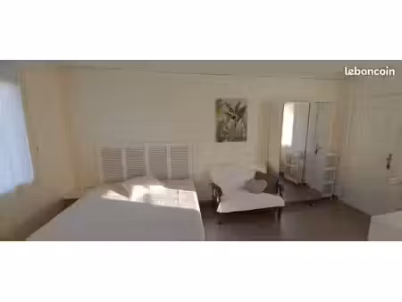 studio indépendant chez l'habitant