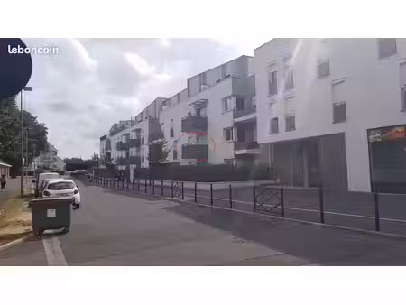 appartement récent f2  42m² avec terrasse et box