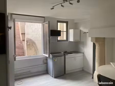 studio meublé
