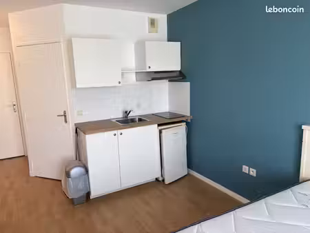 studio 1 pièce 22 m²
