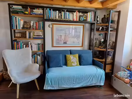 appartement type t2 meublé madrague de montredon - charme du loft mansardé en coeur de vil