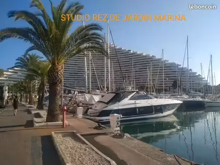 studette + terrasse rdj meublé à marina baie des anges