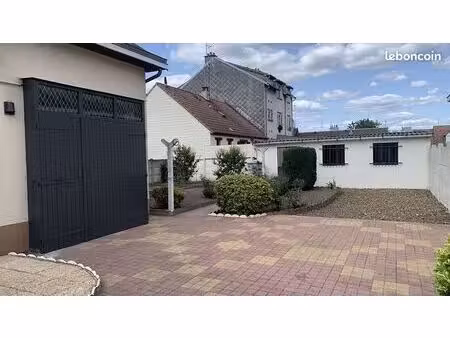 maison 4 pièces 121 m²