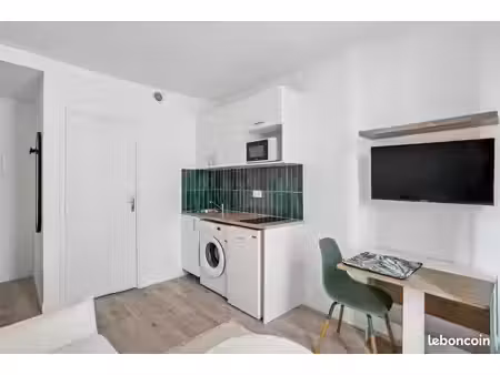 studio 1 pièce 14 m²